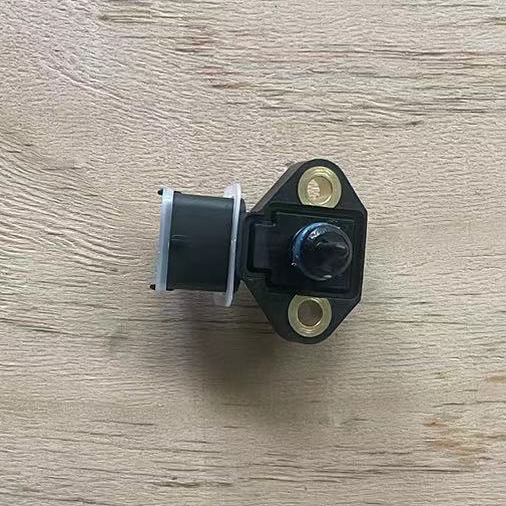 XCMG 612600090460 Pressure And Temperature Sensor For QY85KA_Y