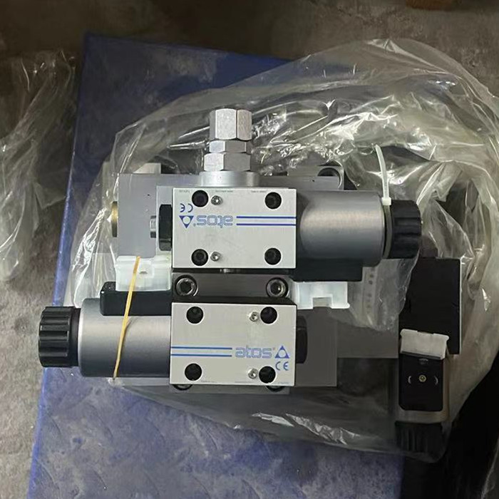 XCMG 8030036 Telescope Control Valve For QY75K-I